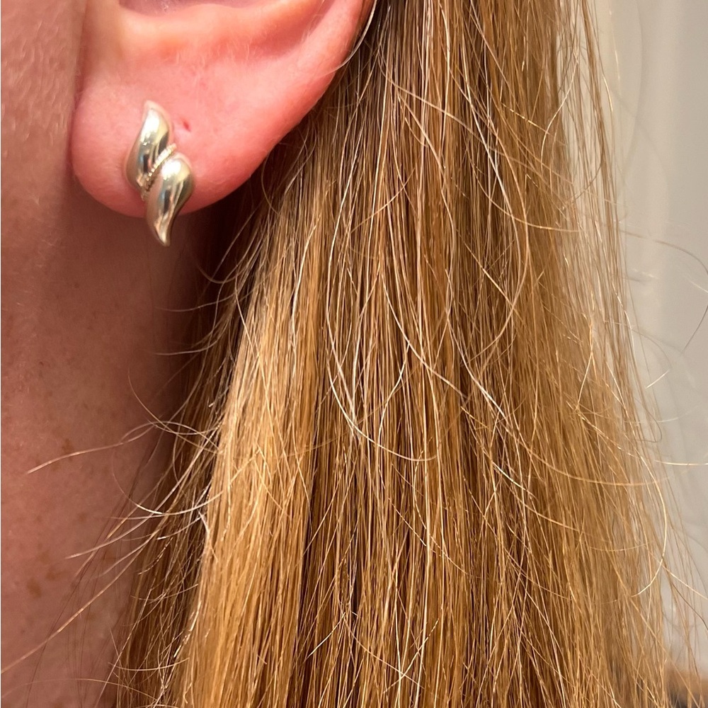 🌸🌸 Authentic Tiffany & Co. Vintage Earrings - Picture 8 of 9
